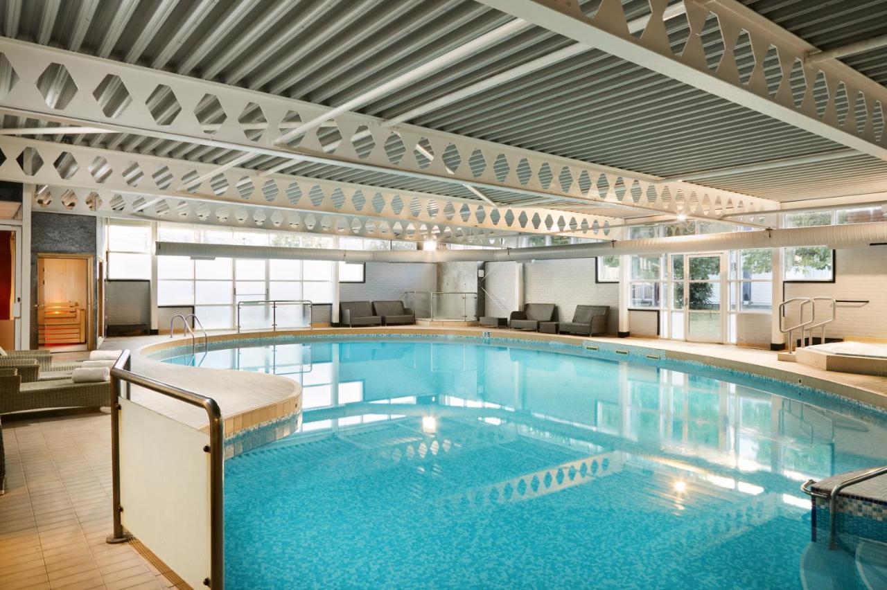 Langstone Quays Resort, Portsmouth Havant Bagian luar foto