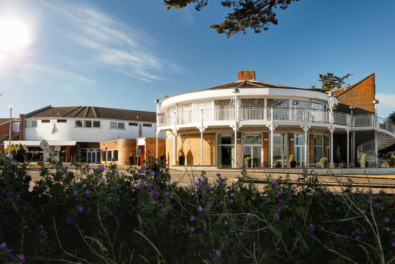 Langstone Quays Resort, Portsmouth Havant Bagian luar foto