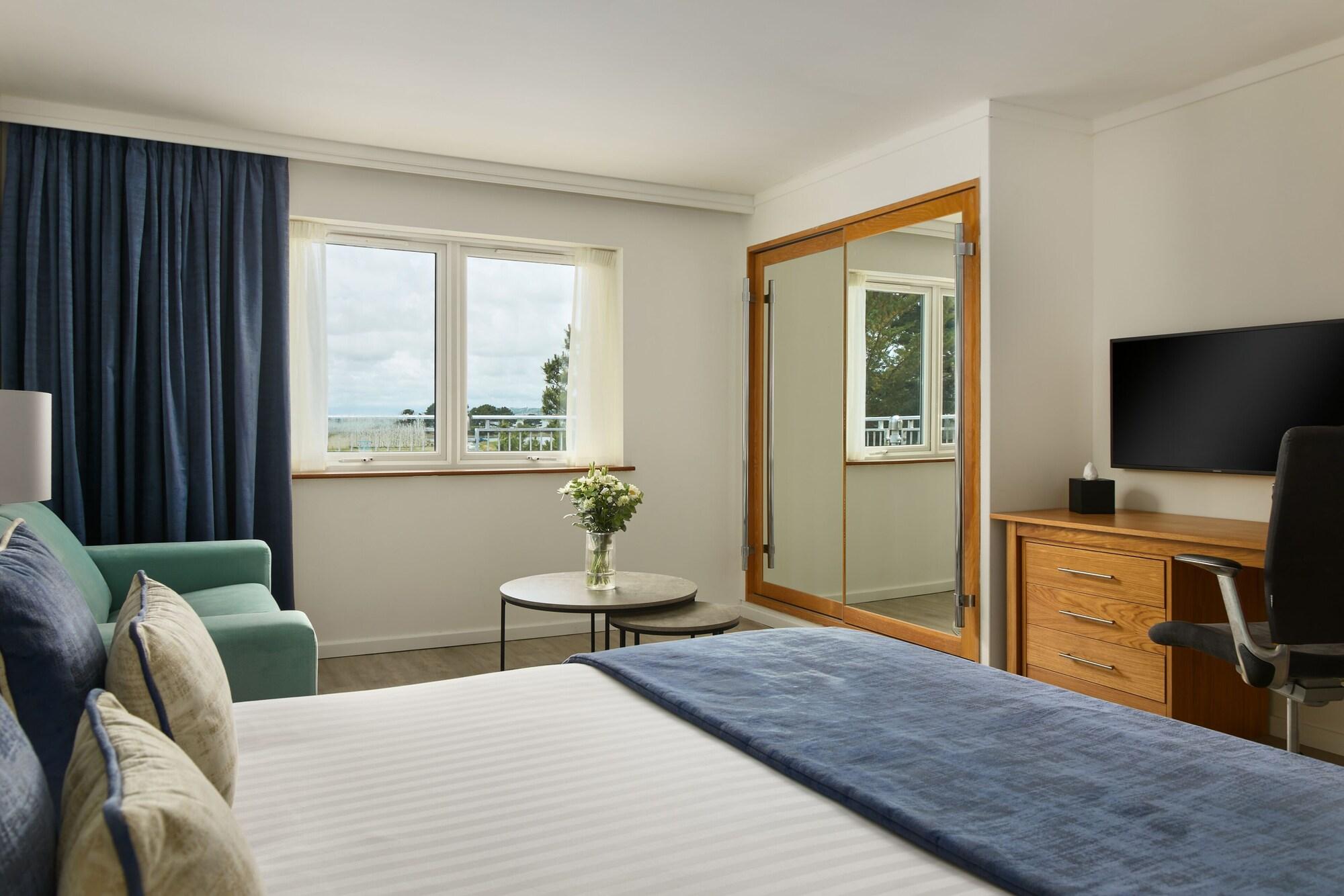 Langstone Quays Resort, Portsmouth Havant Bagian luar foto