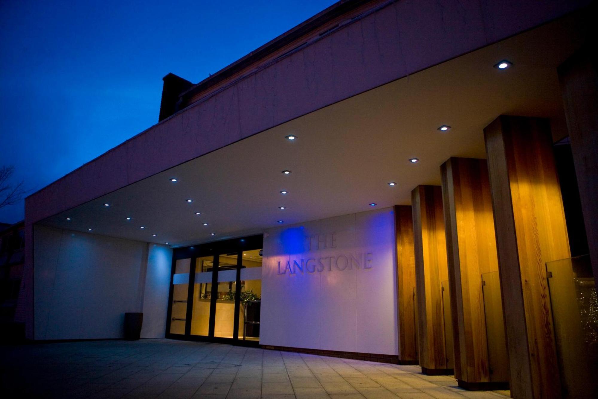 Langstone Quays Resort, Portsmouth Havant Bagian luar foto