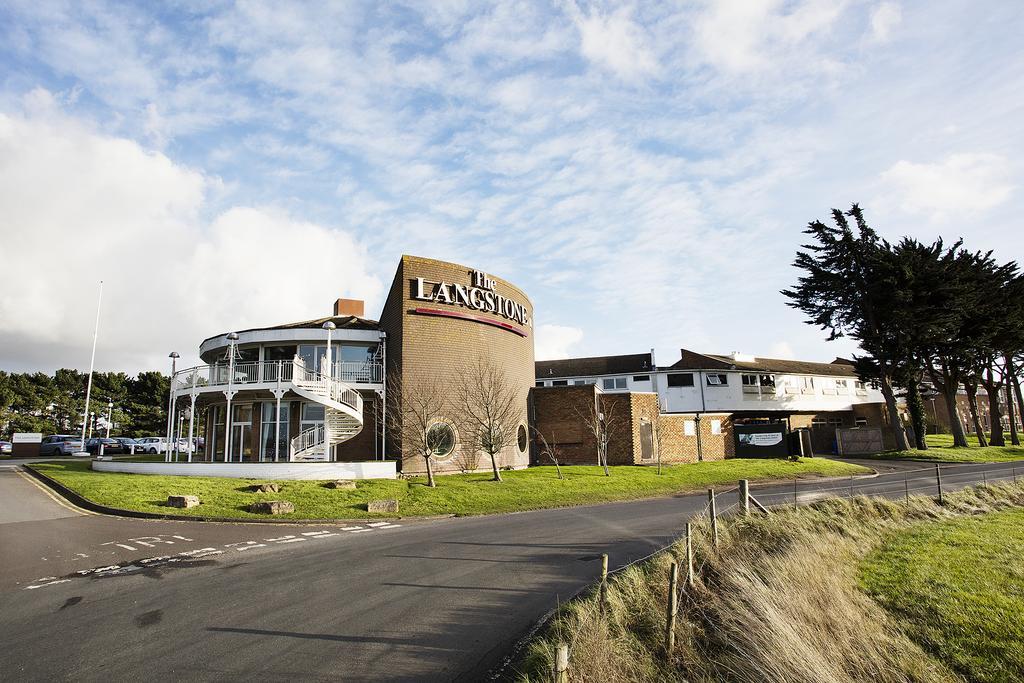 Langstone Quays Resort, Portsmouth Havant Bagian luar foto