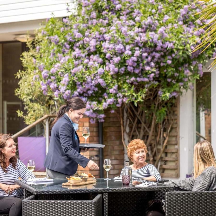 Langstone Quays Resort, Portsmouth Havant Bagian luar foto